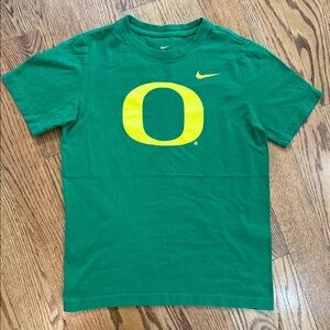 Boy’s Oregon Ducks Nike Shirt. Size Large. Excellent Condition.